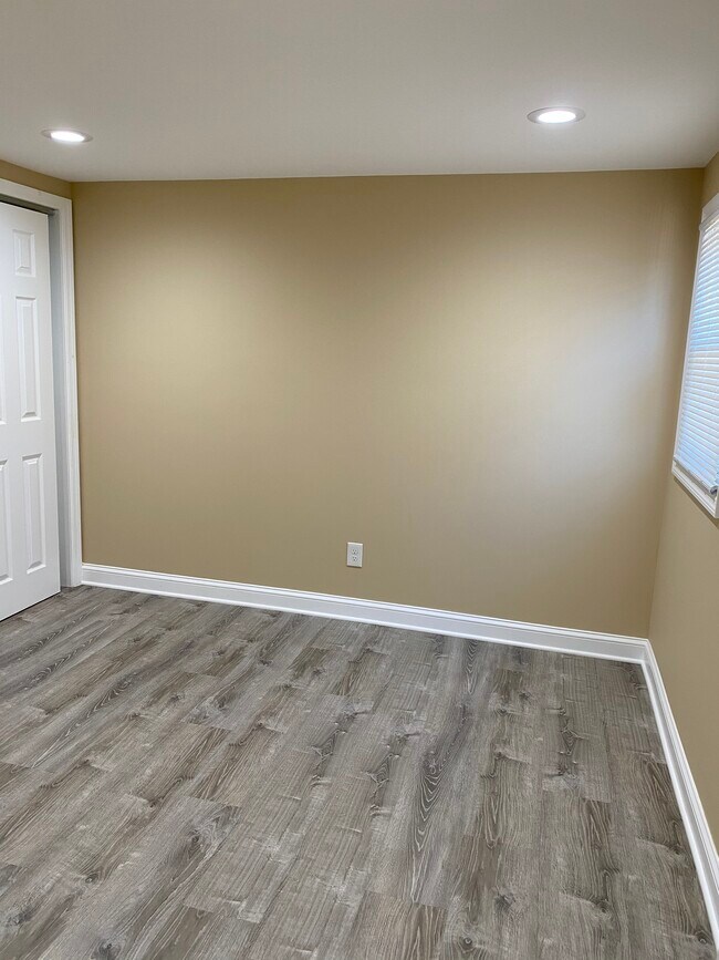 143 Front Ave Rentals in Brentwood, NY