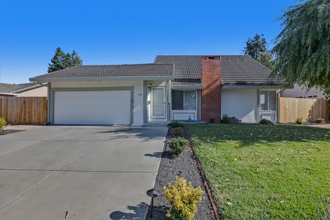 property at 2916 Biddleford Dr