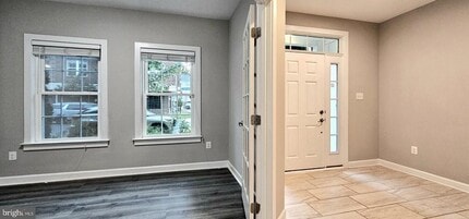3155 John Glenn St in Herndon, VA - Building Photo - Building Photo