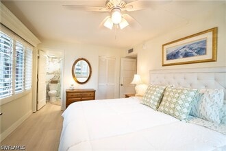 388 4th Ave S in Naples, FL - Building Photo - Building Photo