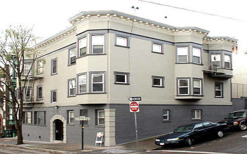 136 Guerrero St in San Francisco, CA - Building Photo - Building Photo