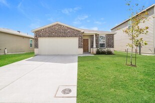 448 Nova Zembla in New Braunfels, TX - Building Photo