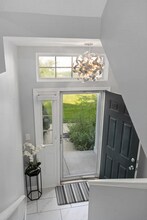 9411 Harrison St in Des Plaines, IL - Foto de edificio - Building Photo