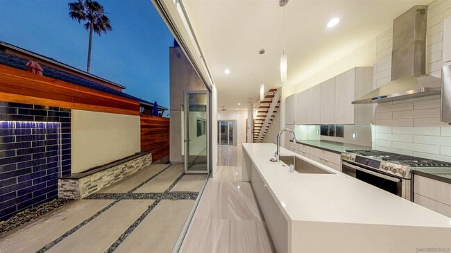 property at 162 Imperial Beach Blvd