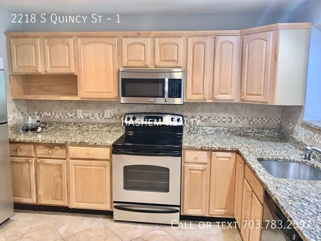 2218 S Quincy St in Arlington, VA - Building Photo - Building Photo