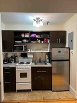 465 Park Dr, Unit 4 in Boston, MA - Building Photo