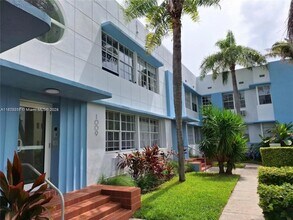 1009 Meridian Ave in Miami Beach, FL - Building Photo - Building Photo