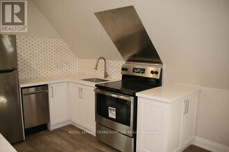 115 Madison Ave in Toronto, ON - Building Photo - Building Photo