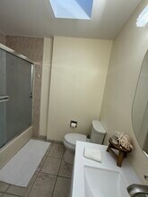 150 Tide Ave in Monterey, CA - Building Photo - Building Photo