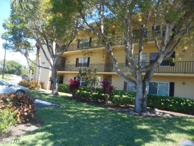 property at 1086 Forest Lakes Dr