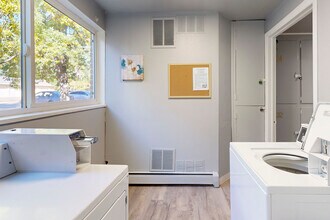 10th Street Square Apartments in Loveland, CO - Foto de edificio - Interior Photo