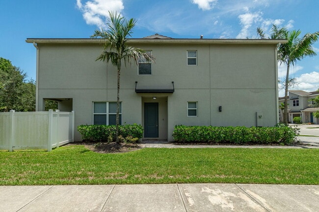 8569 Via Mar Rosso in Greenacres, FL - Building Photo - Building Photo