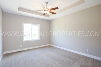 16656 Wilden Dr in Clive, IA - Building Photo - Building Photo