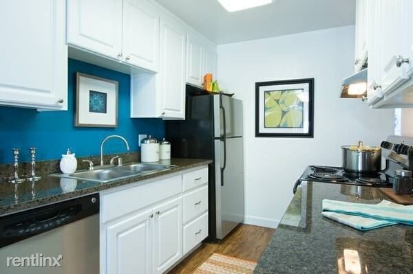 521 2nd St SE-Unit -Apt 406 in Minneapolis, MN - Building Photo