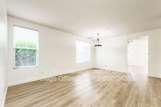 12252 Pepper Tree Ln in Poway, CA - Building Photo - Building Photo