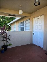 10104 Twin Lakes Dr in Coral Springs, FL - Building Photo - Building Photo