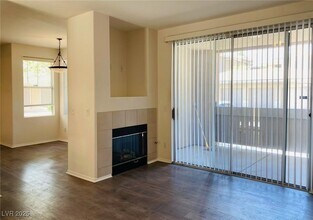 908 Duckhorn Ct in Las Vegas, NV - Foto de edificio - Building Photo