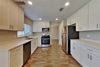 5315 Hazel Grove Dr in Houston, TX - Building Photo - Building Photo