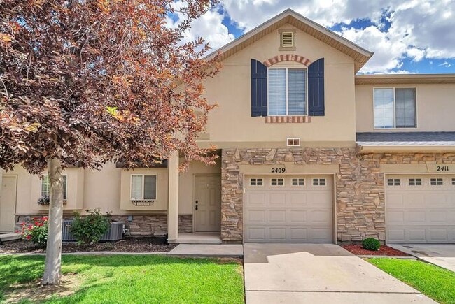 2409 Adelaide Dr