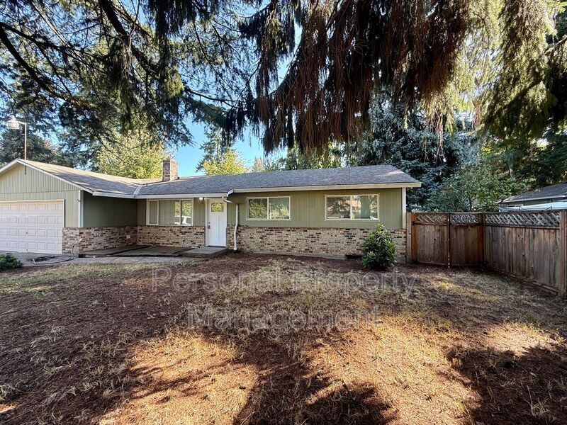 7415 NE 61st Ave in Vancouver, WA - Foto de edificio