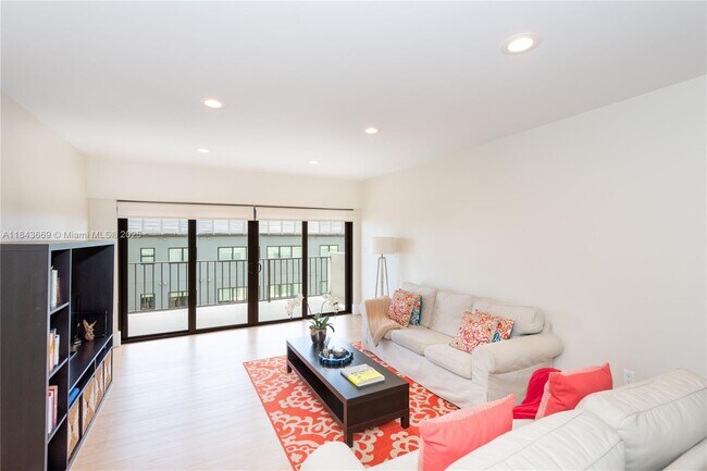 property at 575 Crandon Blvd