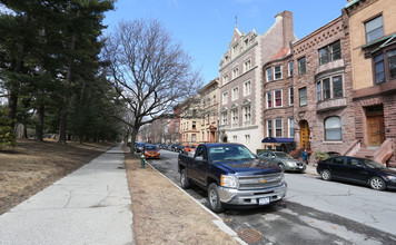 407 State St in Albany, NY - Building Photo - Building Photo