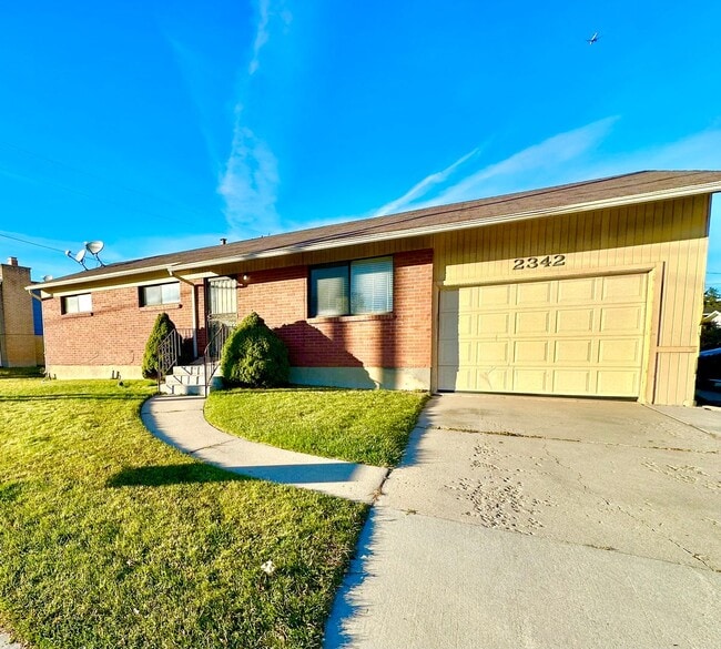 2342 W 6200 S in Salt Lake City, UT - Building Photo - Building Photo