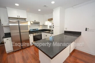 938 Douglas Ave in Oxnard, CA - Building Photo - Building Photo