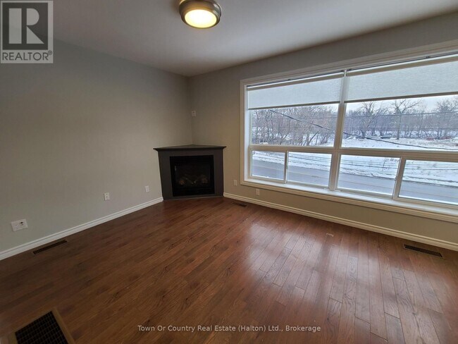 158 Mill St in Milton, ON - Building Photo - Building Photo