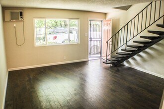 9 S Lake Dr in Antioch, CA - Building Photo - Building Photo