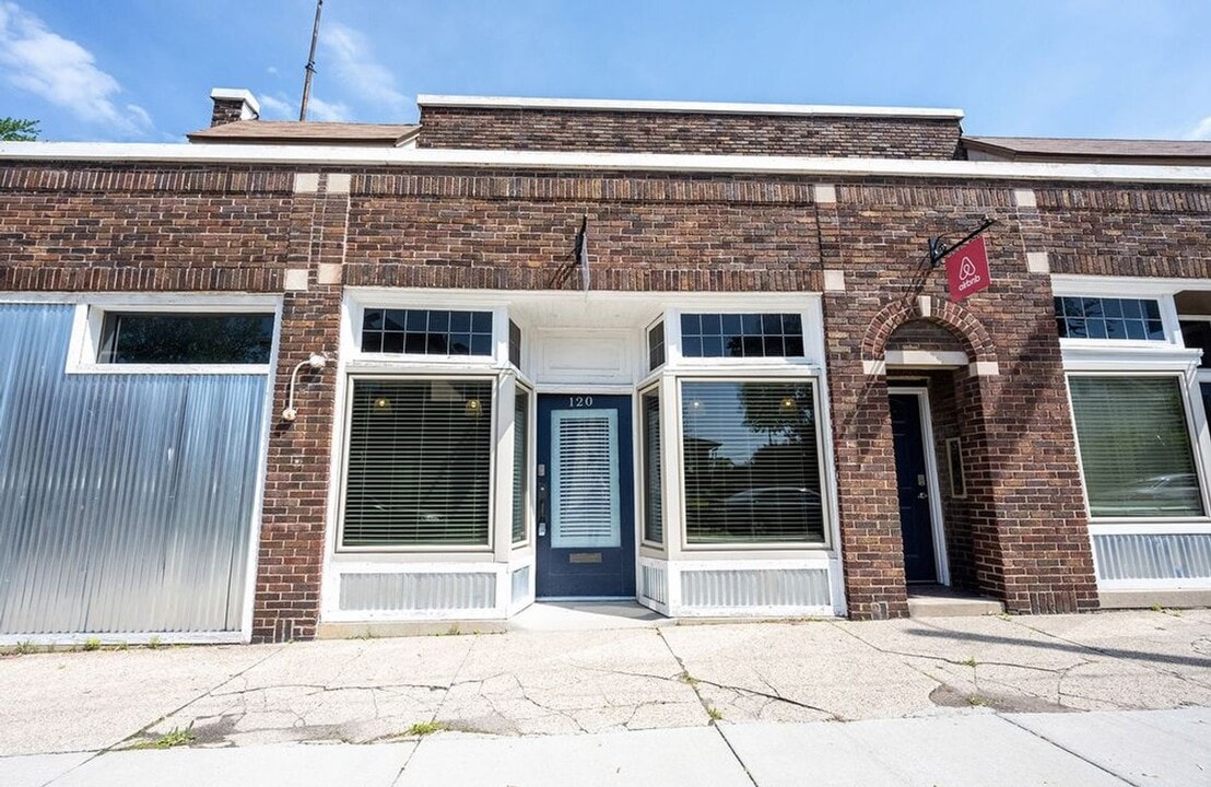 Volrath in Indianapolis, IN - Building Photo