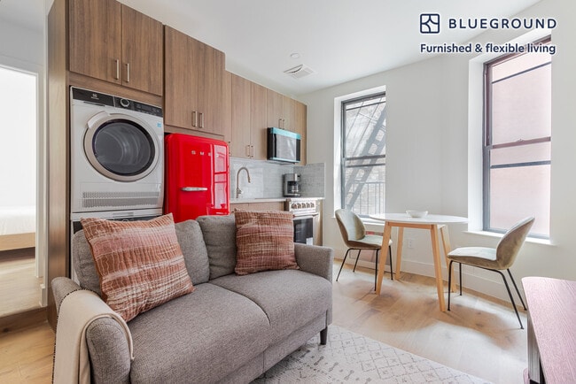property at 82 Washington Pl