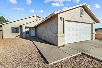 3470 N Jewel St in Kingman, AZ - Foto de edificio - Building Photo
