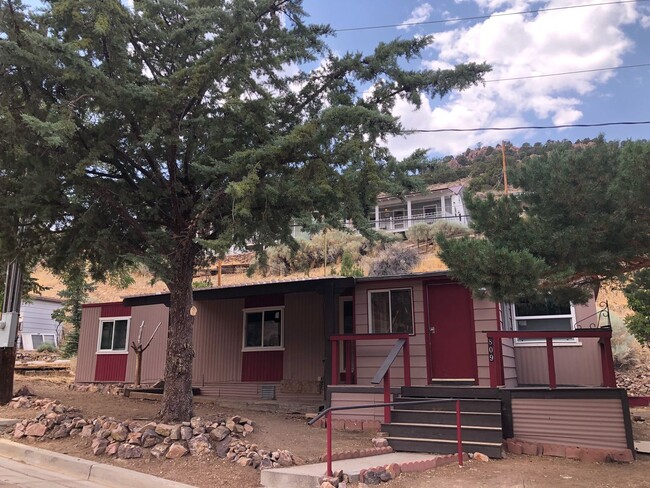 809 Newark Street in Pioche, NV - Building Photo - Building Photo