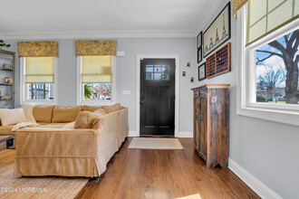 69 Parker Ave in Fair Haven, NJ - Building Photo - Building Photo