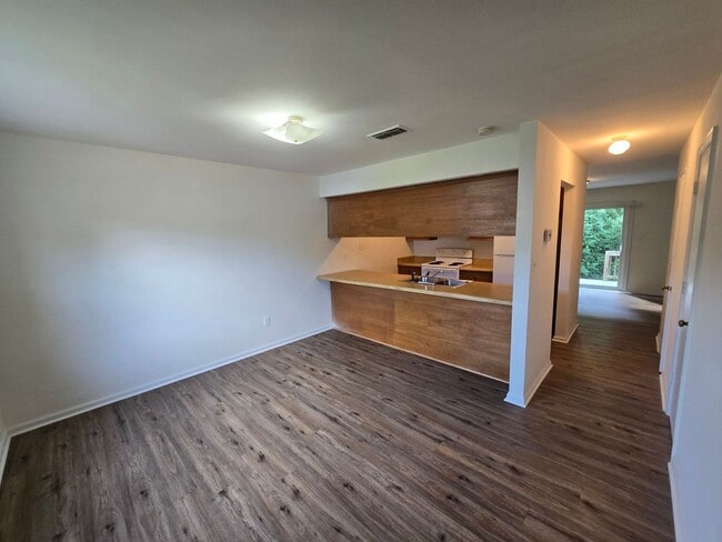 6345 Commons Ct in Prince George, VA - Building Photo - Building Photo