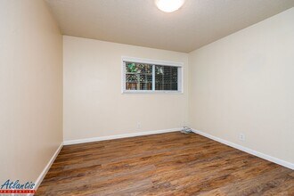 768 Calderon Ave in Mountain View, CA - Building Photo - Building Photo