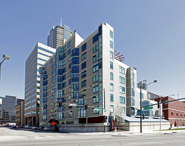 Residences at Lawrence in Denver, CO - Foto de edificio - Building Photo