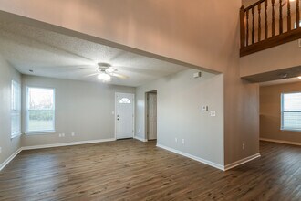 10823 Sterling Apple Dr in Indianapolis, IN - Building Photo - Building Photo