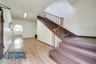 402 N Coronado St in Los Angeles, CA - Building Photo - Building Photo