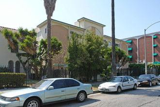 Kenmore Apartments in Los Angeles, CA - Building Photo - Building Photo