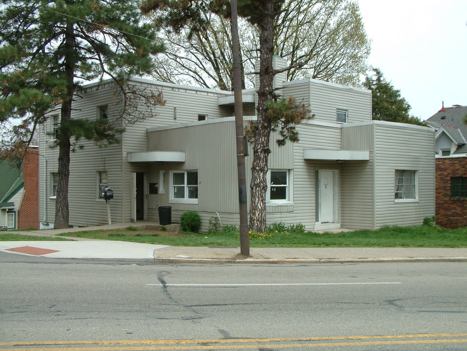 2232 Harrison Ave in Cincinnati, OH - Foto de edificio