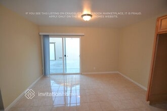 8735 Corbin Ave in Los Angeles, CA - Foto de edificio - Building Photo