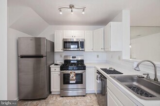 1025 Gardenview Loop in Woodbridge, VA - Building Photo - Building Photo