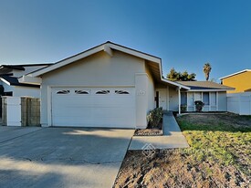 1565 Mariposa Dr