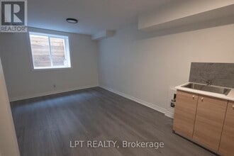 27 Rockcress Gardens in Ottawa, ON - Building Photo - Building Photo