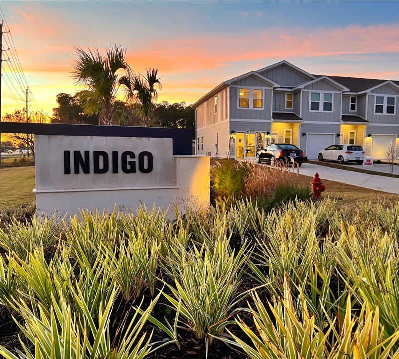 Indigo Townhomes in Gulf Breeze, FL - Building Photo