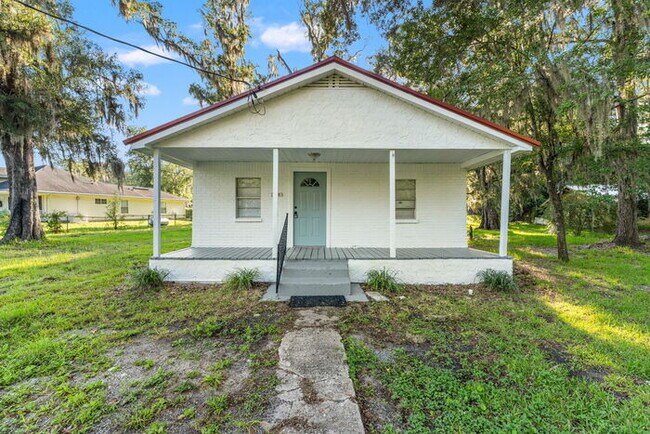 1459 Halsema Rd N in Jacksonville, FL - Building Photo - Building Photo