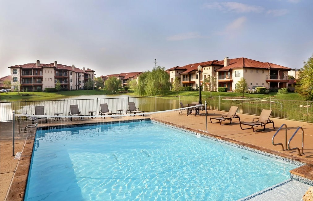 SYNC at Purgatory Creek in San Marcos, TX - Foto de edificio