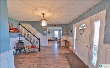 10 Stone Ave in Alburtis, PA - Building Photo - Building Photo